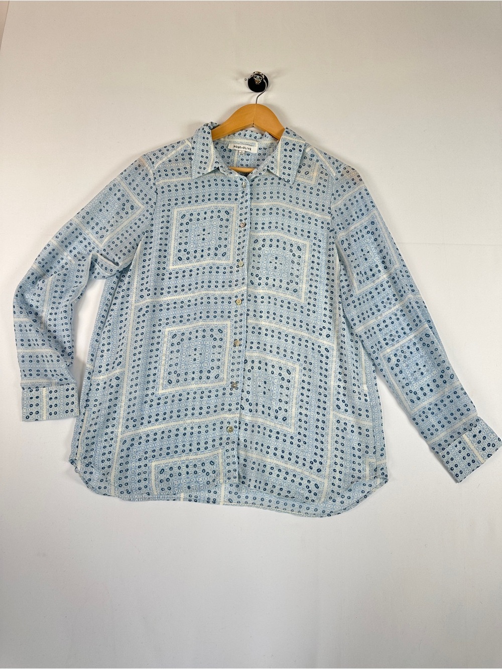 Rose + Olive Button Down Blouse Blue Lightweight Coastal Grandma Shirt Size L